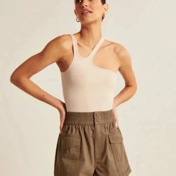 NWOT Abercrombie & Fitch Asymmetrical Cream Bodysuit - Picture 1 of 8